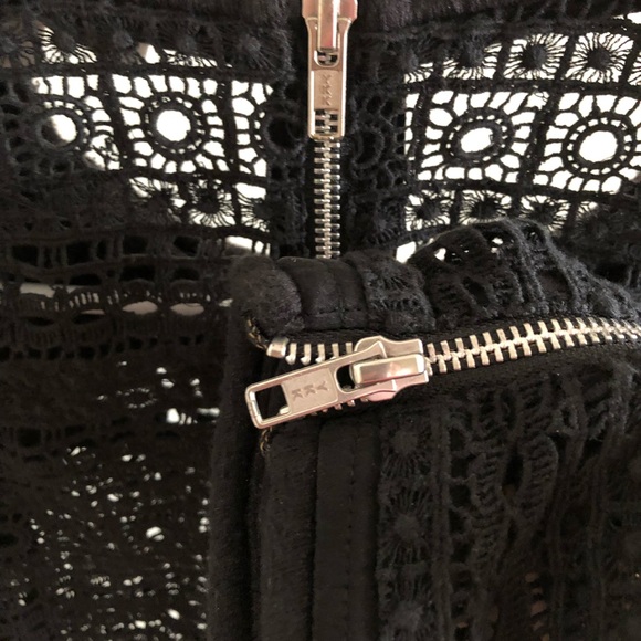 IRO - Picture 4 of 4